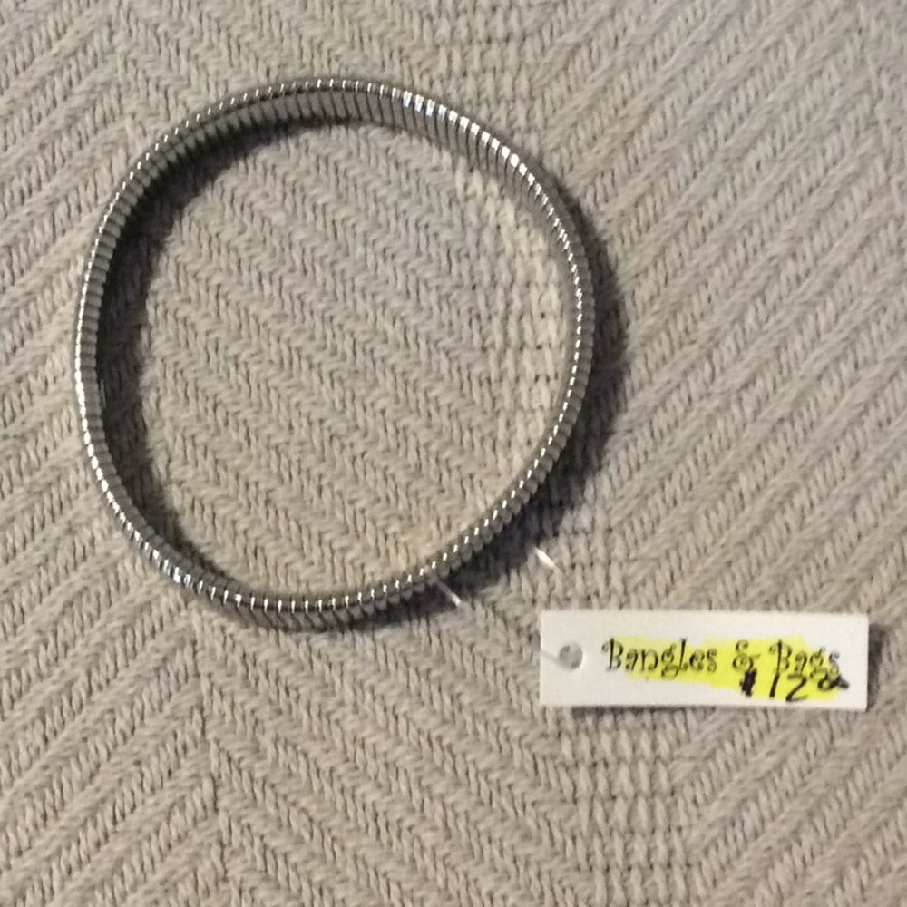Silver stretch bracelet